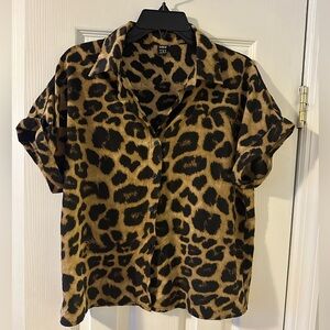 Shein Leopard Print Camp Shirt sz M